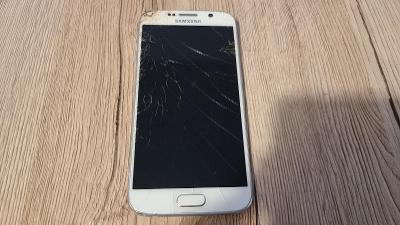 Samsung Galaxy S6 - určen na ND. bílá.