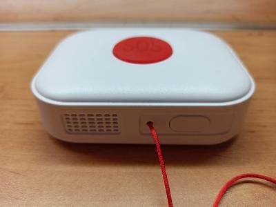 Unikátní WiFi SOS tlačítko + Tažné lano Upozornění na zdraví