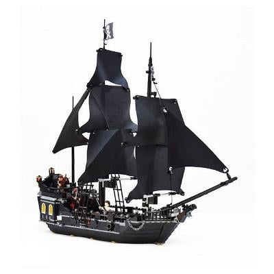 pirátská loď Černá Perla - Piráti z Karibiku