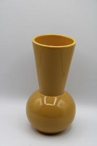 J10. Váza keramika 20,5 cm 