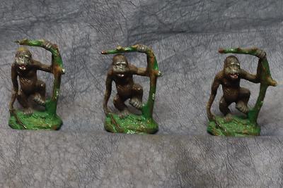 Figurky zvířat - Lineol, Elastolin, Durolin – tři gorily