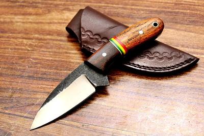 34/ Lovecky nůž. Nůž z vysoce uhlíkové oceli 1095. Bushcraft