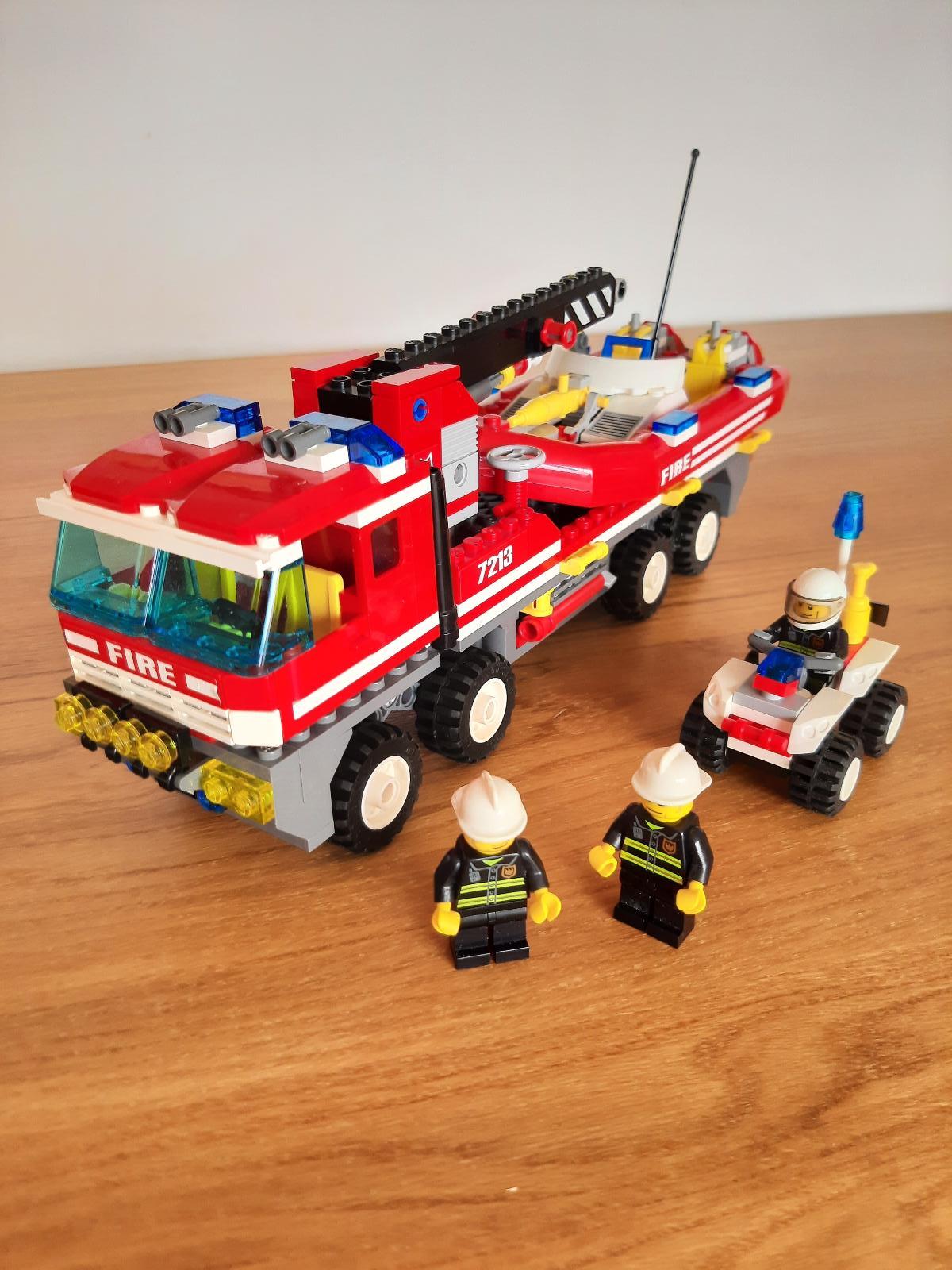 Lego City 7213 Terénne hasičské vozidlo a čln - Hračky