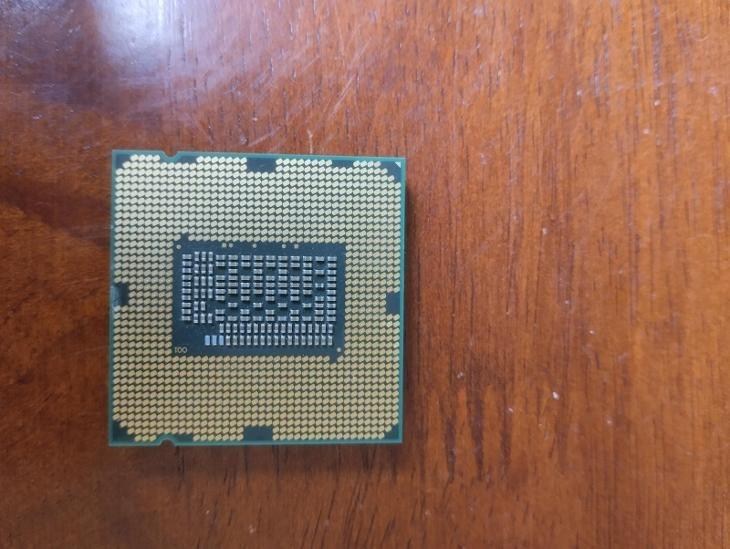 Procesor Intel core i5 2400 - Počítače a hry