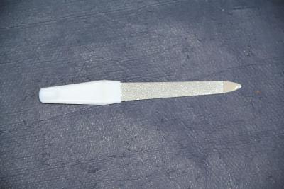 O3. Malý pilník na manikůru délka 9,7 cm      