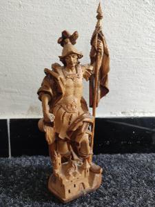 Stará dřevěná socha svatý Florian