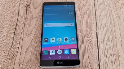 LG G4 Stylus 2 K520, volný na všechny operátory.