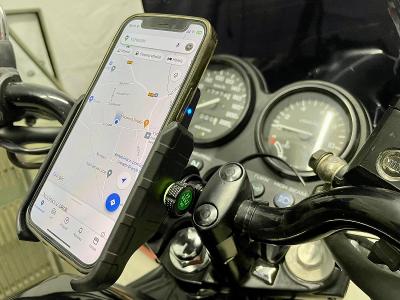 Moto držák na mobil bezdrátové nabíjení