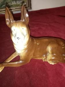 Starožitná porcelánová soška psa signované Germany dĺžka 20cm vyška12