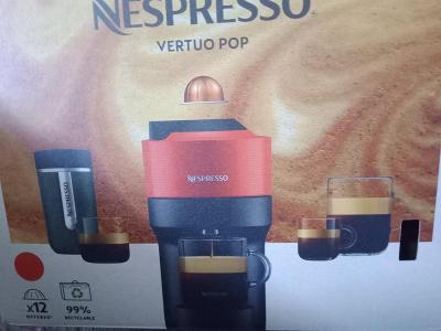 Prodam kavovar Nespresso Ventuo pop nový červený 