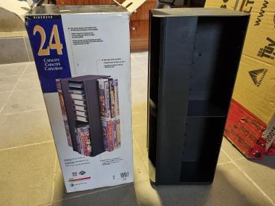 nový stojan na 24ks VHS