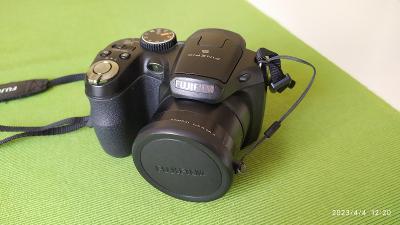 Fotoaparát Fujifilm Finepix S1800