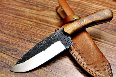 63/ Lovecky nůž. Nůž z vysoce uhlíkové oceli 1095. Bushcraft
