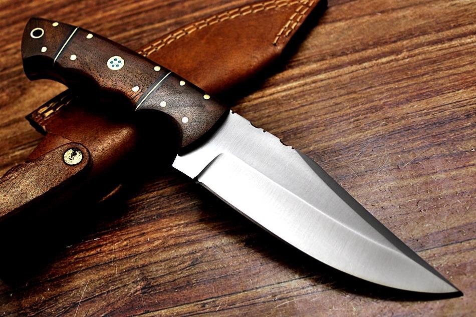 66/ Lovecky nůž. Nůž z vysoce uhlíkové oceli 1095. BOWIE - Vojenské sběratelské předměty