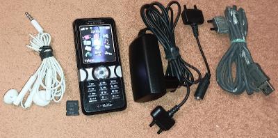 Sony Ericsson K550i -velice hezký a 100% funkční s příslušenstvím !!!