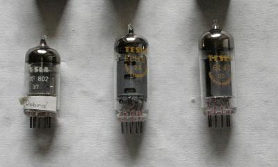Stará elektronka  PCF802, 6L43, ECH81,  nevyzkoušená