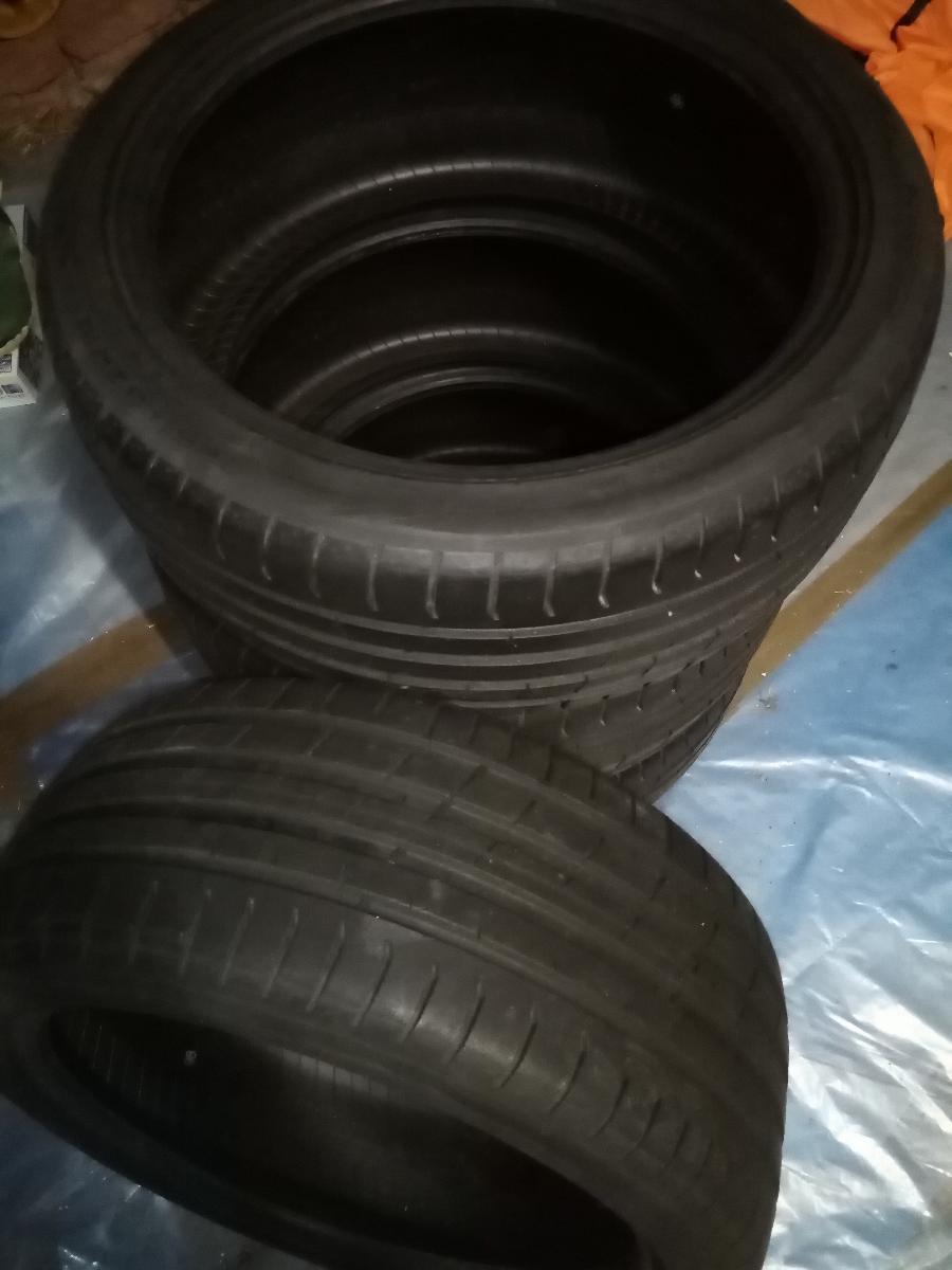Letné pneu Nokian Powerproof 225/40 zr18 92y 2ks - Pneumatiky