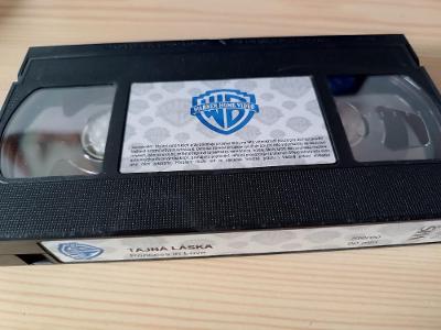 VHS kazeta / Tajná láska ( BEZ OBALU )  