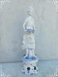 Nádherná porcelánová malovaná dekorativní socha ženy 61 cm   