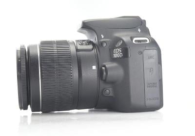 Canon 100D + Canon 18-55mm III 