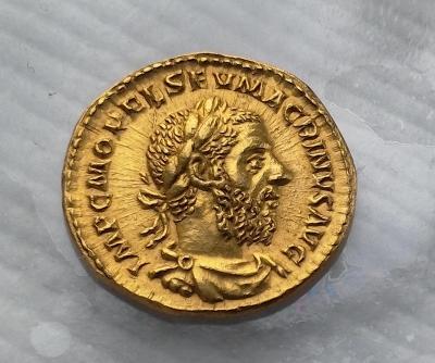 Zlatý Aureus Marcus Macrinus RRR !