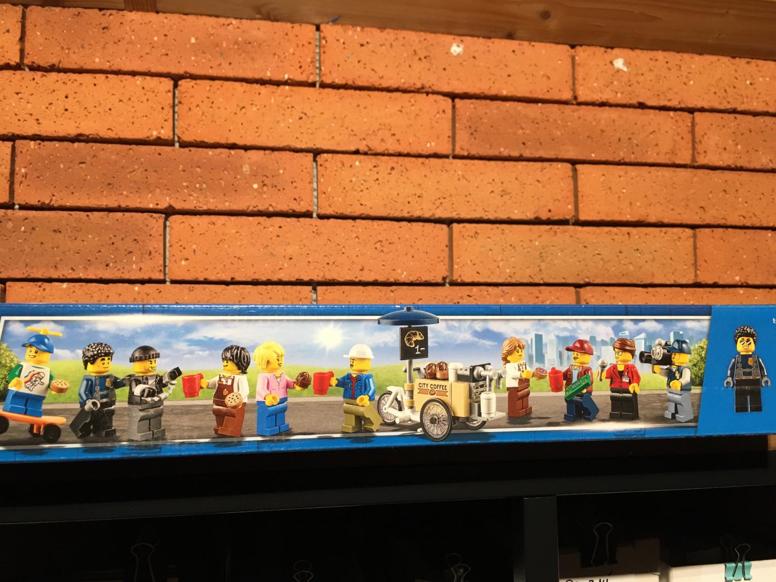 LEGO CITY Donut Shop Opening 60233, již vyřazený set - Hračky