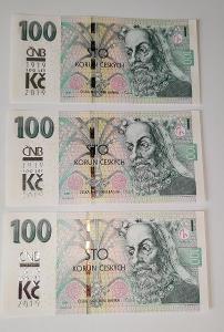 100 Kč výroční bankovky 2019 3 kusy.série M07, nízké číslo. 