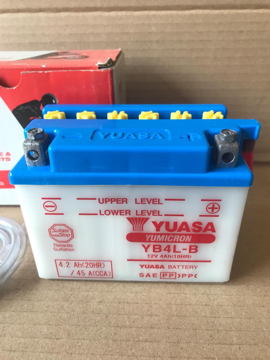 Nová značková baterie Yuasa YB4L-B - Auto-moto