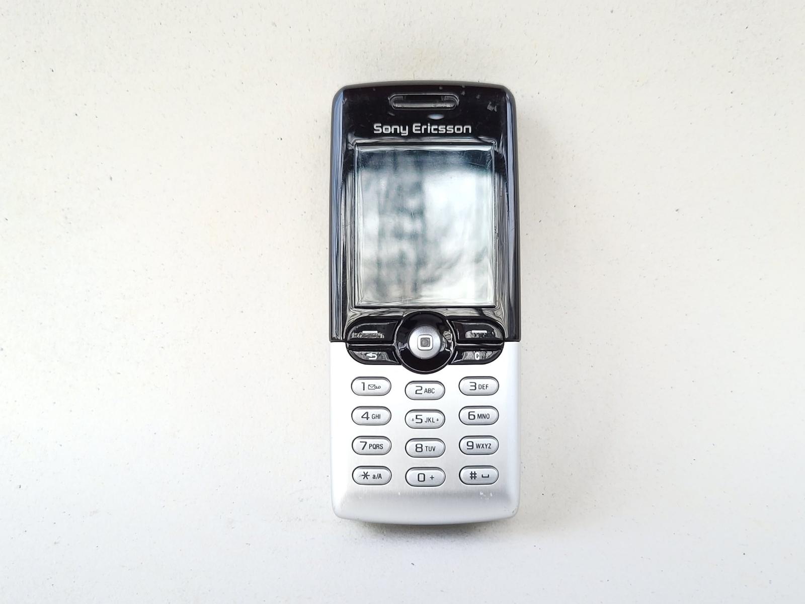 SONY ERICSSON T610 - GSM - ZBERATEĽSKÁ RARITA RETRO - ROZPREDAJ ZBIERKY - Mobily a smart elektronika