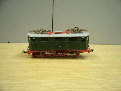Modelové kolejiště TT, elektrická lokomotiva E 7001 HERR, historická