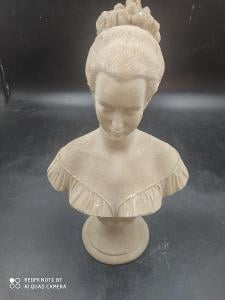 Pískovcová busta ženy, 25,5x14,5x7,5 cm (18597)