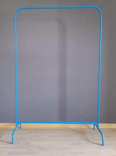 Šatníkový stojan - vešiak Ikea Mulig modrý - Nábytok