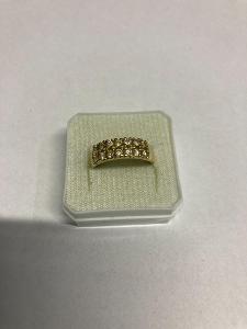 Zlatý prsten 585/14, váha 2,95 g, puncováno