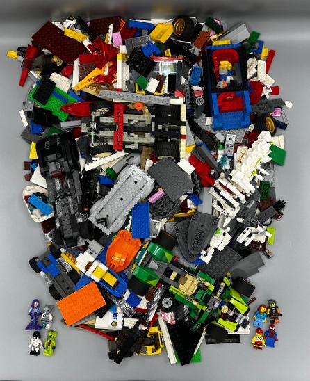 Lego mix 4.3 kg s figúrkami - Hračky