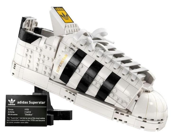 LEGO® 10282 Adidas Originals Superstar - Hračky