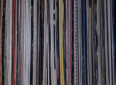 Větší množství DJ vinylových desek 12" maxi single 45RPM