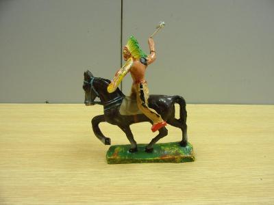 Stará, starožitná figurka indián, kůň, tomahawk, DUROLIN