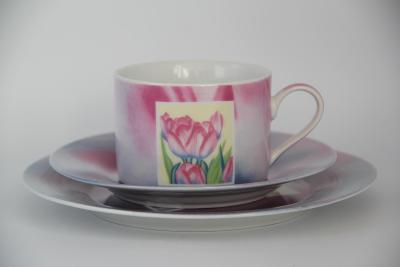 K10. moderní designová porcelánová snídaňová sada s tulipánem