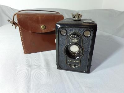 Historický fotoaparát na svitkový film - ZEISS IKON.