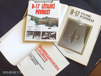 Knihy o vojenských bombardérech B -17 , B-24 liberator, vzácné