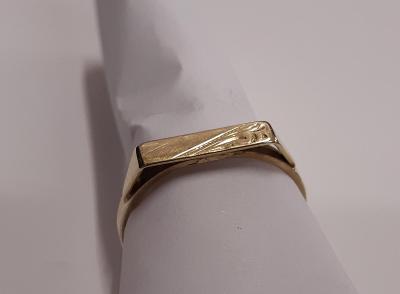 Prsten zlato 1,7 gramů 14 karátů Au 585/1000 testováno u zlatníka !!!