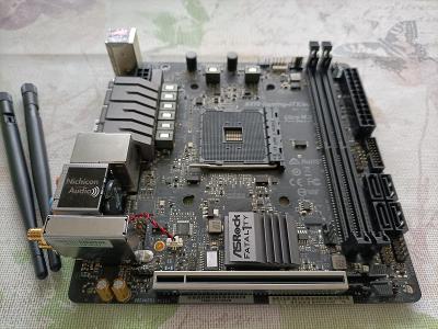 AM4 ASRock Fatal1ty X470 Gaming-ITX AC, WiFi a BT