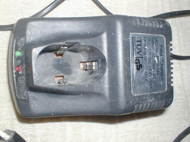 Nabíječka Fast Charger, model FC02-144 - Elektrické nářadí
