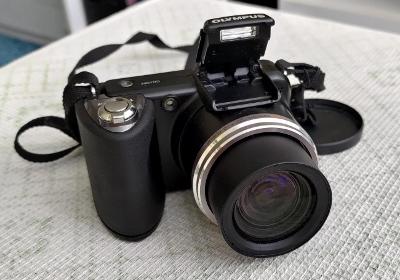 Fotoaparát Olympus SP-600UZ - 12MP + 15x optický zoom