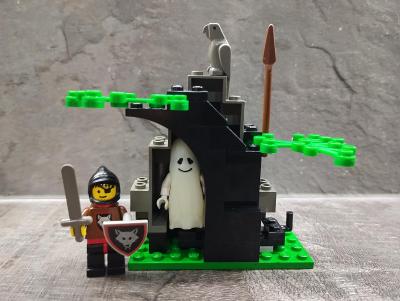 Lego Castle set 1596 Ghostly Hideout