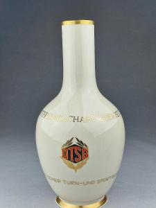 porcelánová váza Německého gymnastického svazu