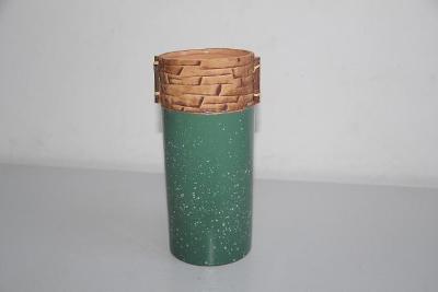 E14. Keramická váza, výška 21 cm průměr 9,5 cm 