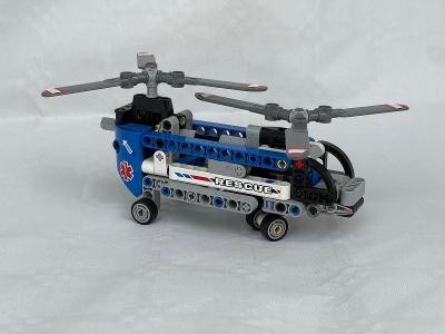 LEGO® Technic 42020 Helikoptéra se dvěma motory