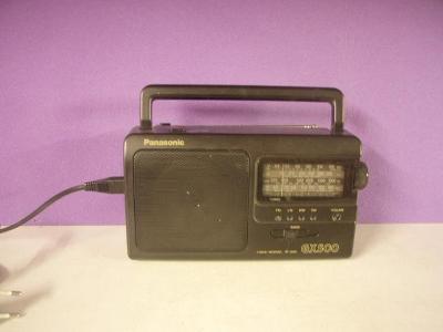 r1544a * staré rádio PANASONIC gx500
