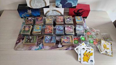 Pokémon Karty 100ks + V karta